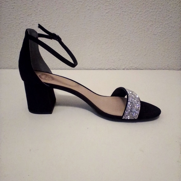 L Miller Black Faux Suede Rhinestone Toe Ankle Strap 2 1/2" Heels sz 11 M - Picture 2 of 8